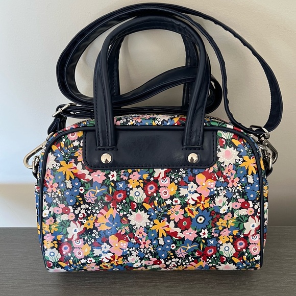 ADIDAS ORIGINALS X LIBERTY LONDON MINI BOWLING BAG - Picture 3 of 7